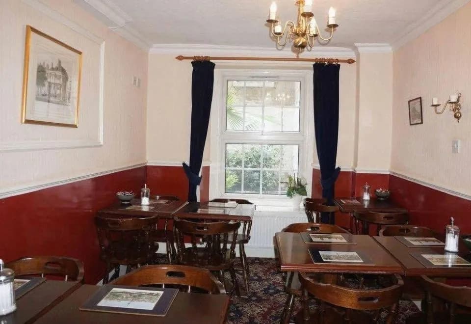 Paddington Park Hotel