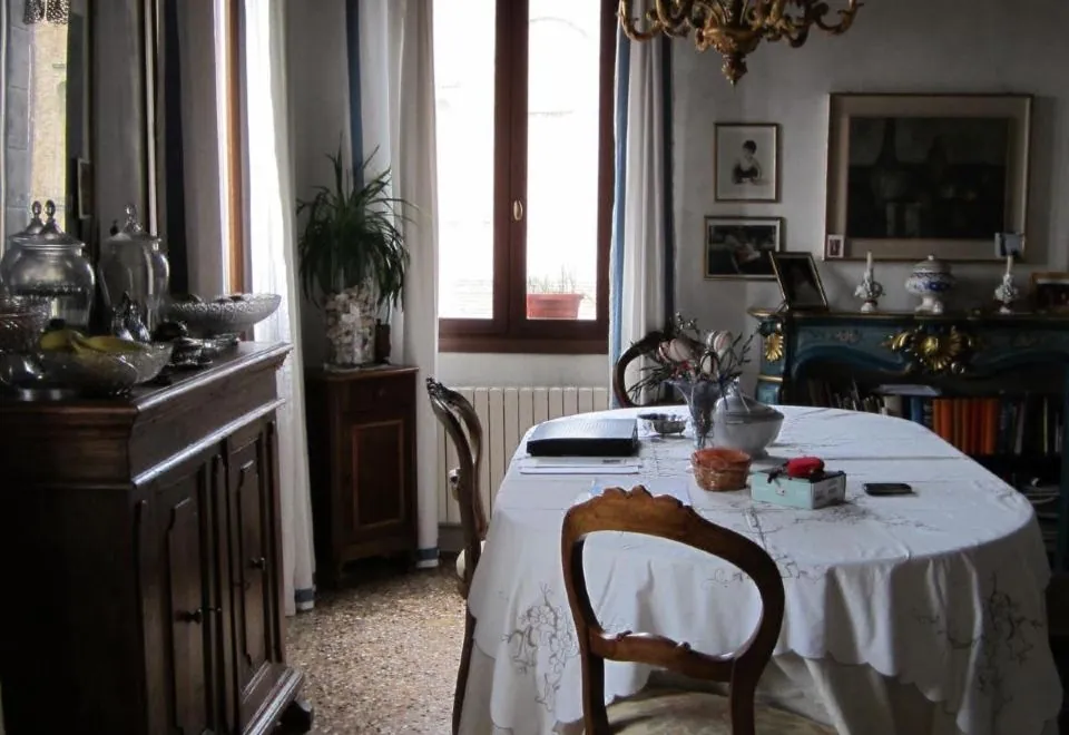 At Home A Palazzo