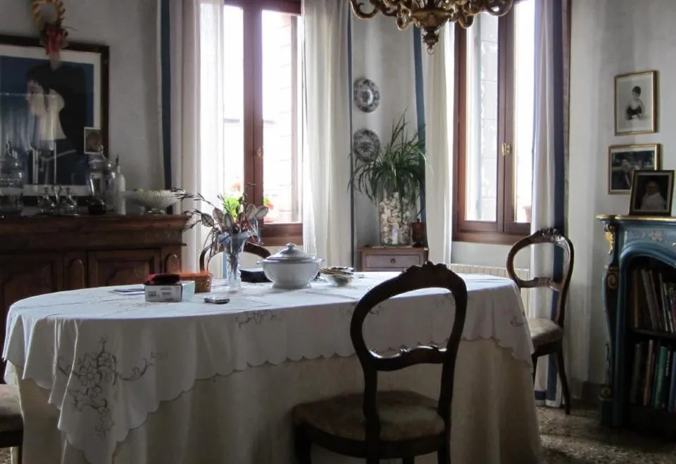 At Home A Palazzo