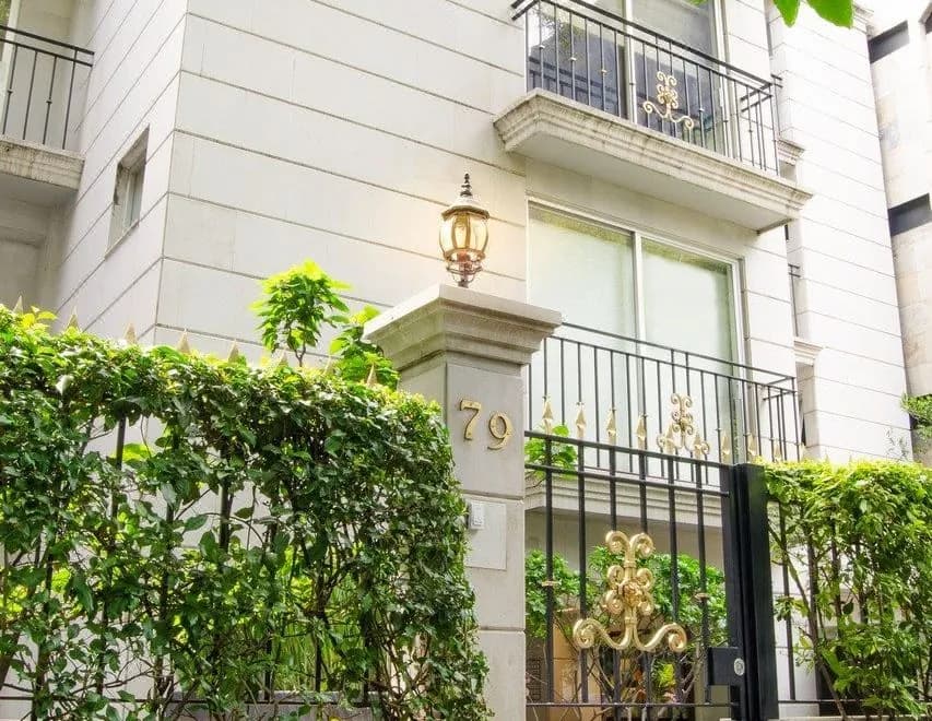 Residence l´ Heritage Tennyson by BlueBay