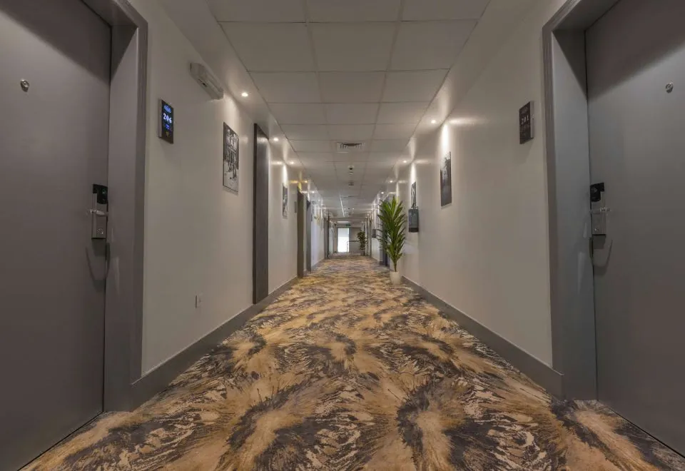 Super 8 Hotel Al Riyadh by Wyndham