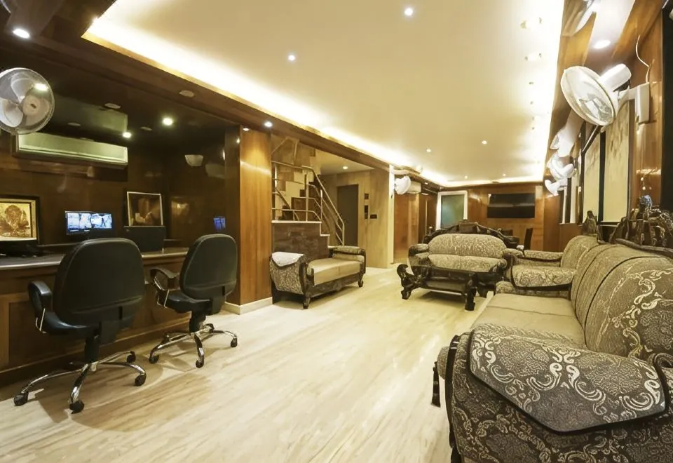 Wood Castle Grand