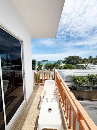 Kata Beachwalk Hotel and Bungalows
