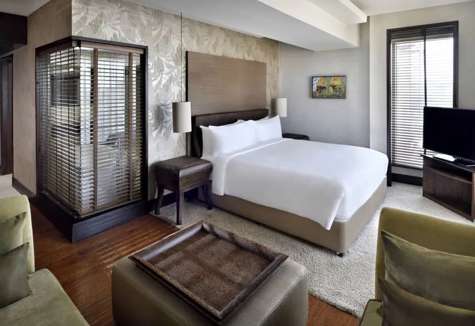 Sankara Nairobi, Autograph Collection