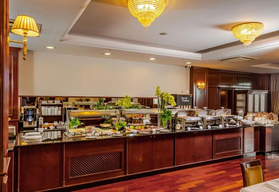 Hotel President Solin