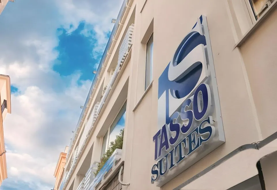 Hotel Tasso Suites & Spa