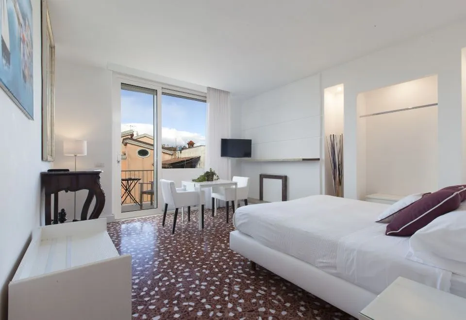 Sorrento Apartments