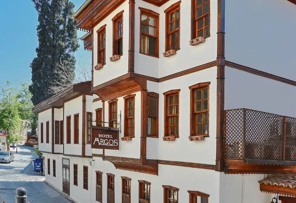 Argos Hotel