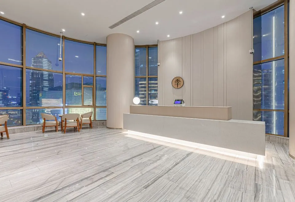 Ji Hotel (Shanghai Shangcheng Road Metro Station)