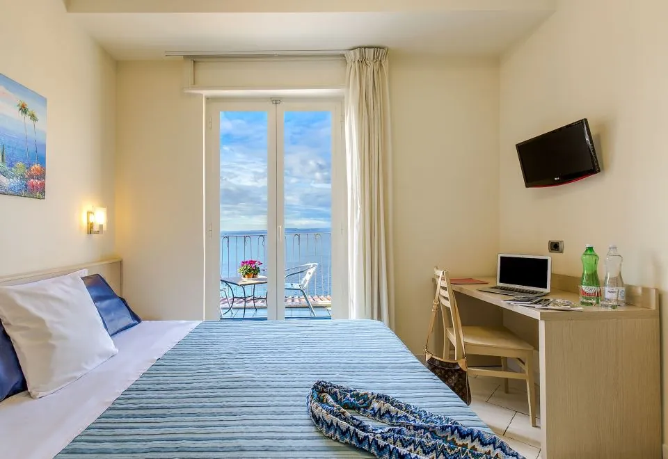 Hotel Cosmomare