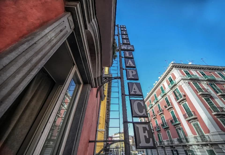 Hotel La Pace