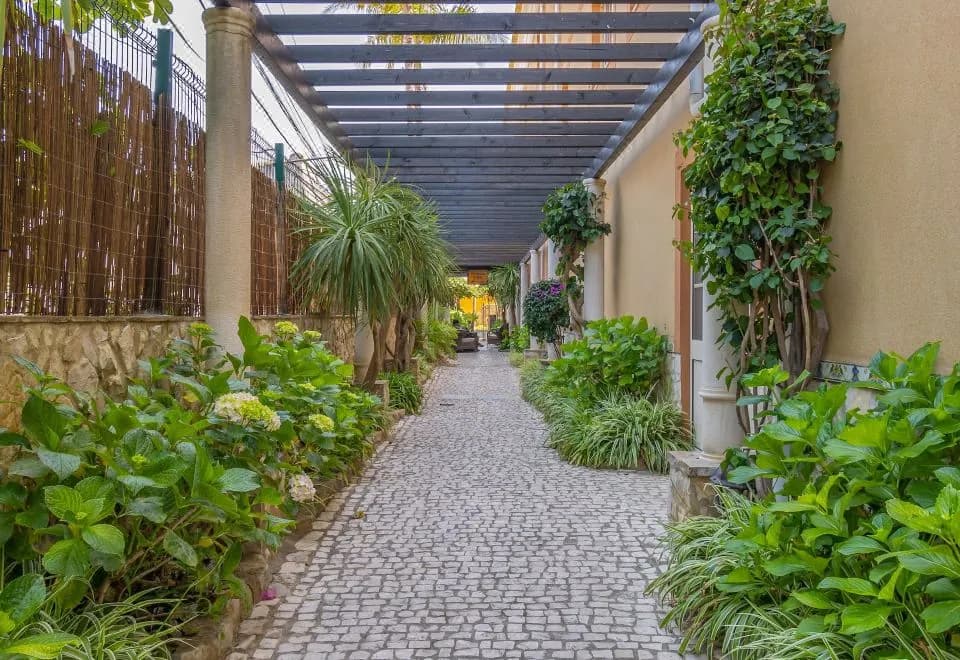 Charming Residence & Guest House Dom Manuel I Adults Only