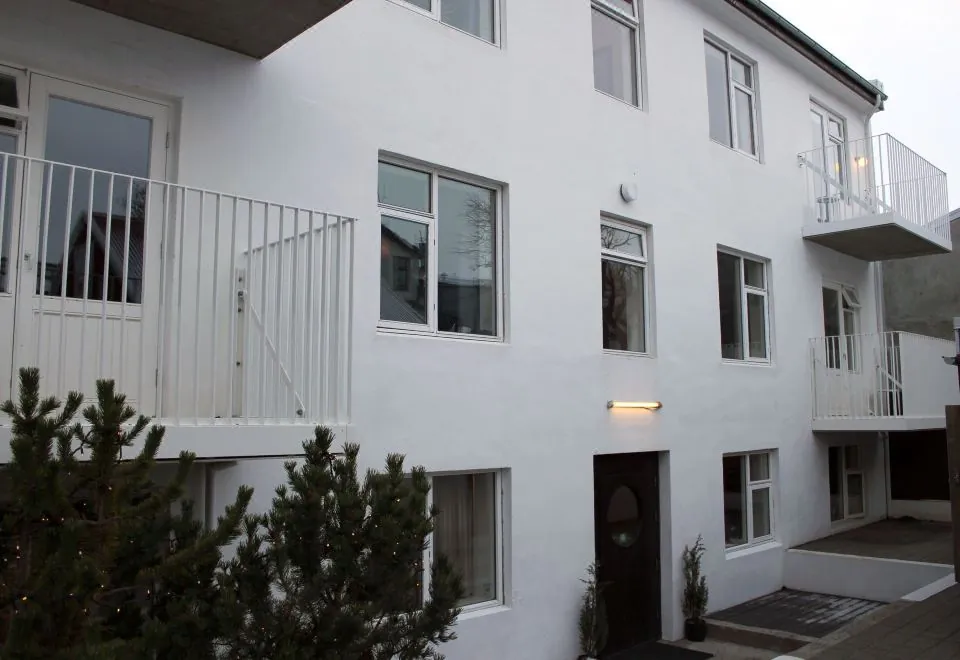 Grettir Apartments