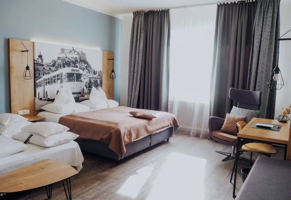 Levy's Rooms & Breakfast