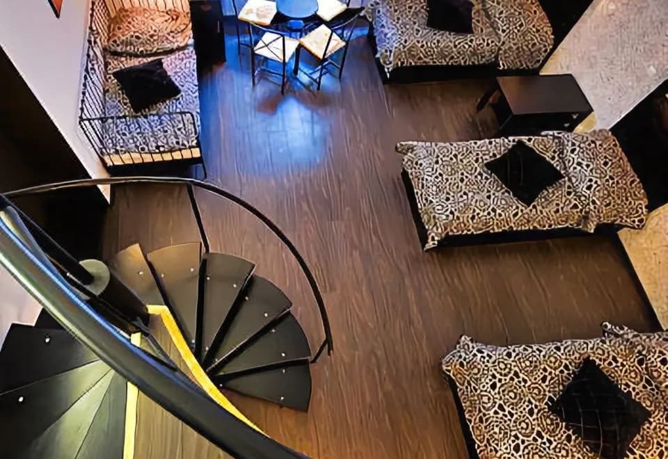 Pergamin Apartments