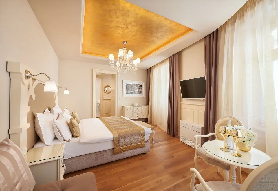 Piazza Heritage Hotel