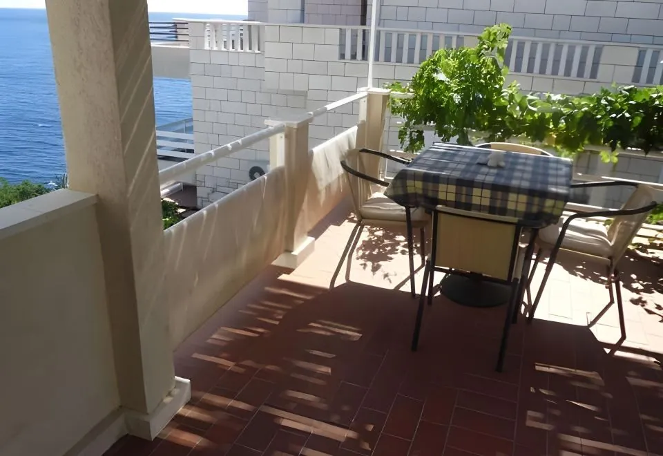 Apartments Mare