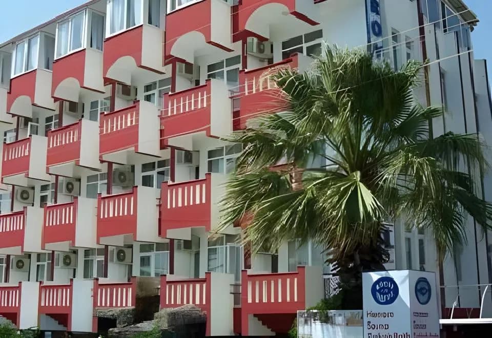 Royal City Hotel