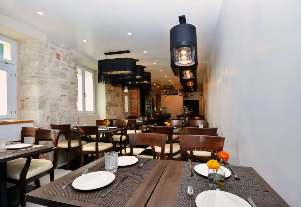 Jupiter Luxury Hotel