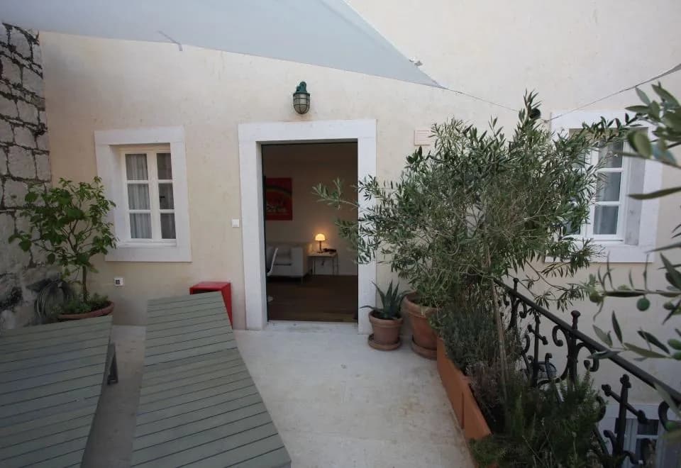 Divota Apartment Hotel