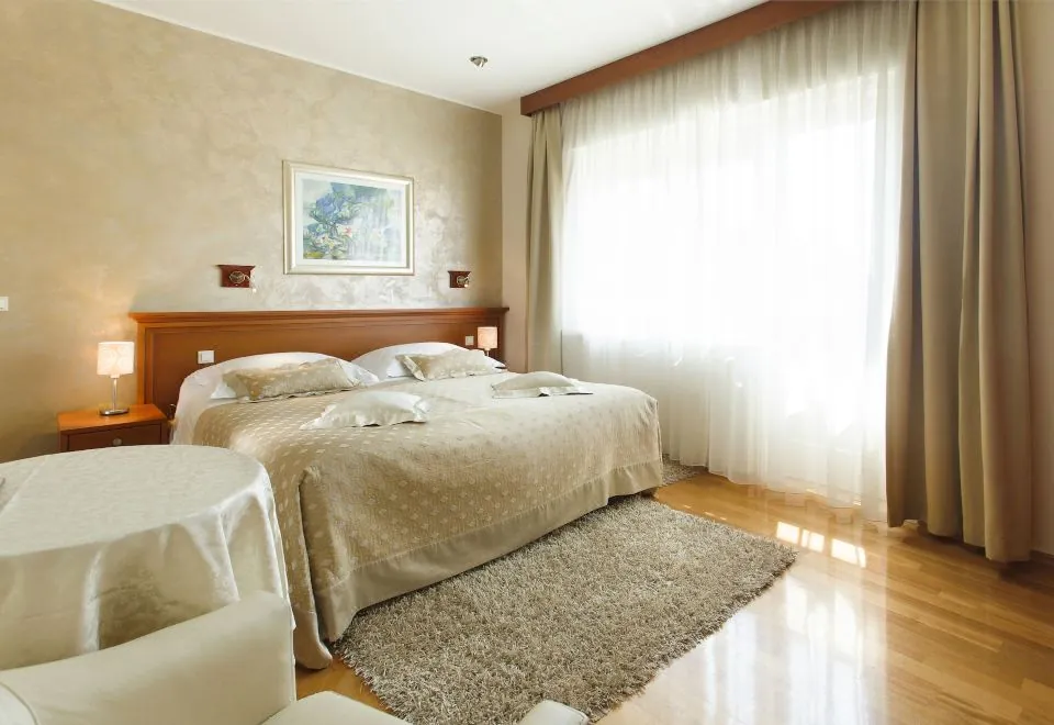 Royal Suites