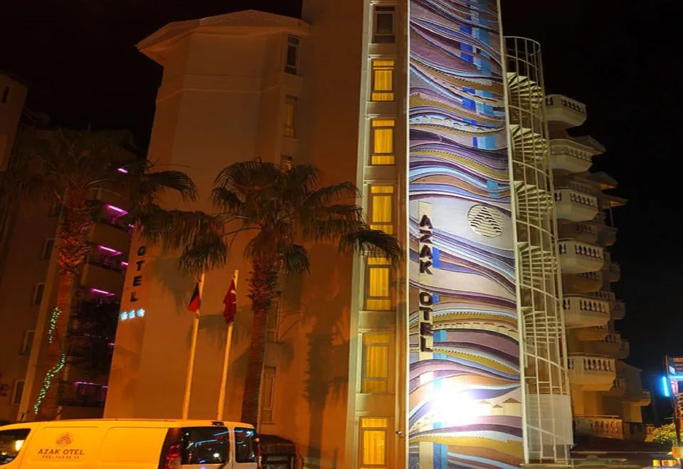 Azak Hotel