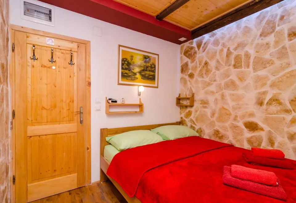 Eddie's Sea View Rooms Old Town