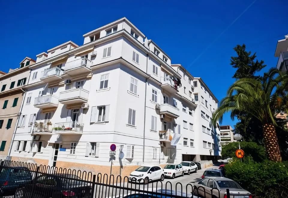 Split Apartments Peric