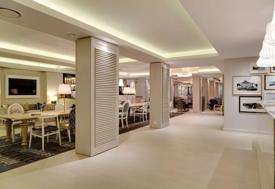 Protea Hotel by Marriott Cape Town Sea Point