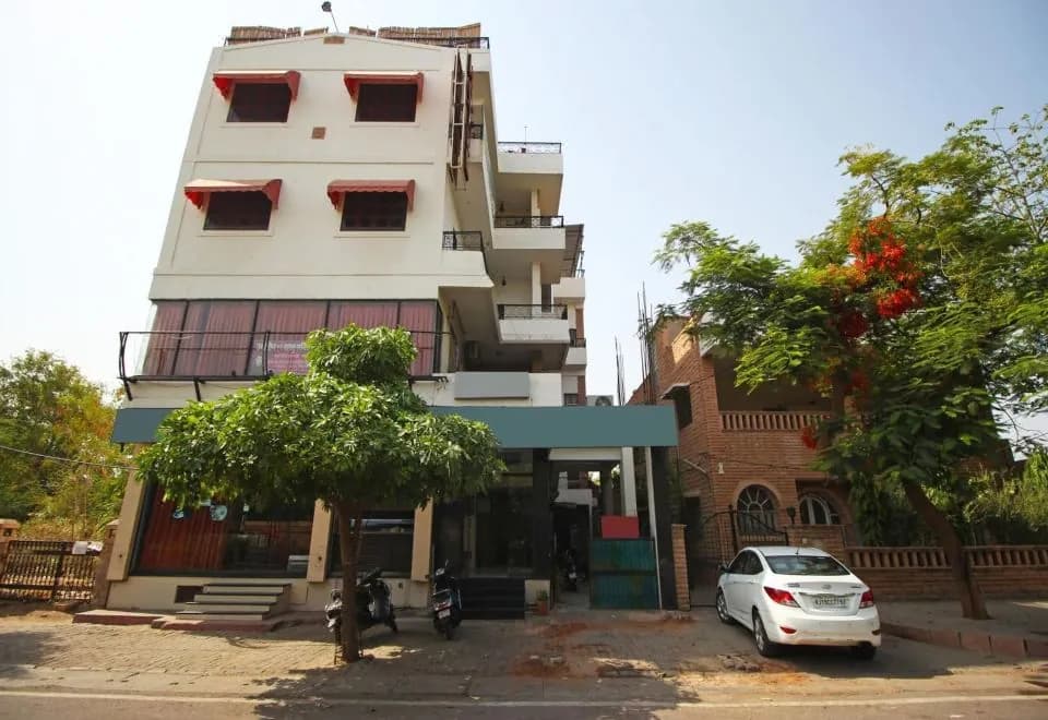 Hotel Ajit Mansion