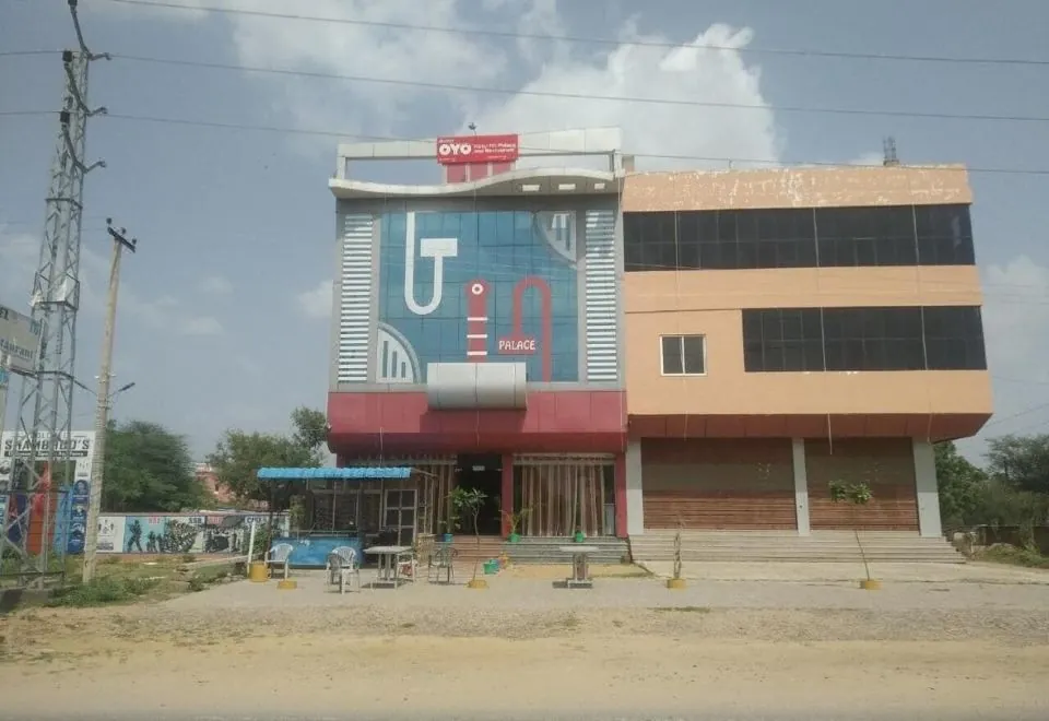 Hotel Rajputana Palace