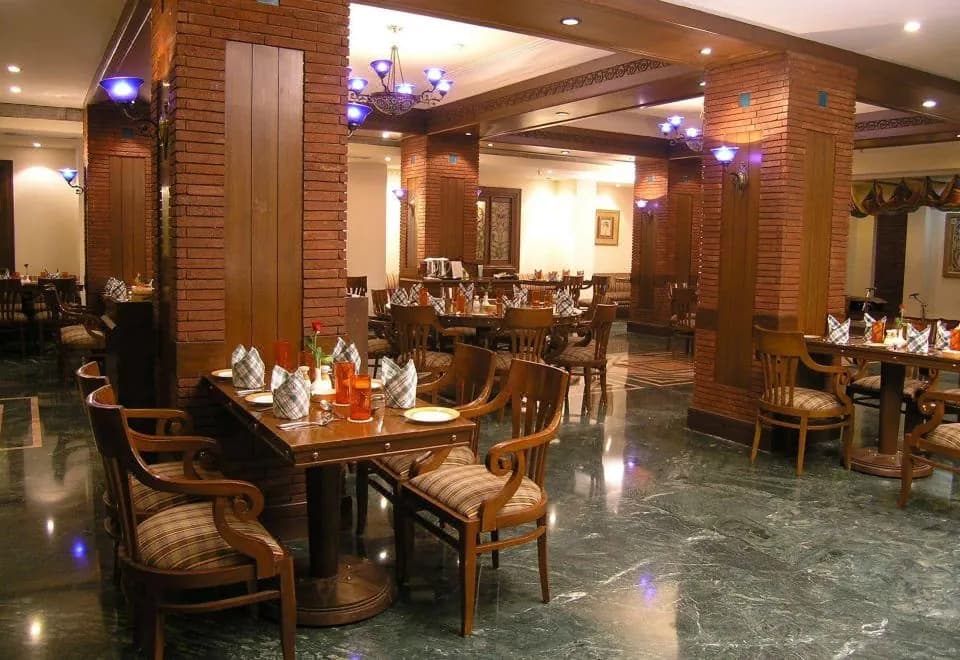 Holiday Inn Agra MG Road an IHG Hotel