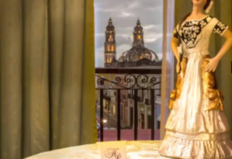 Hotel Plaza Colonial