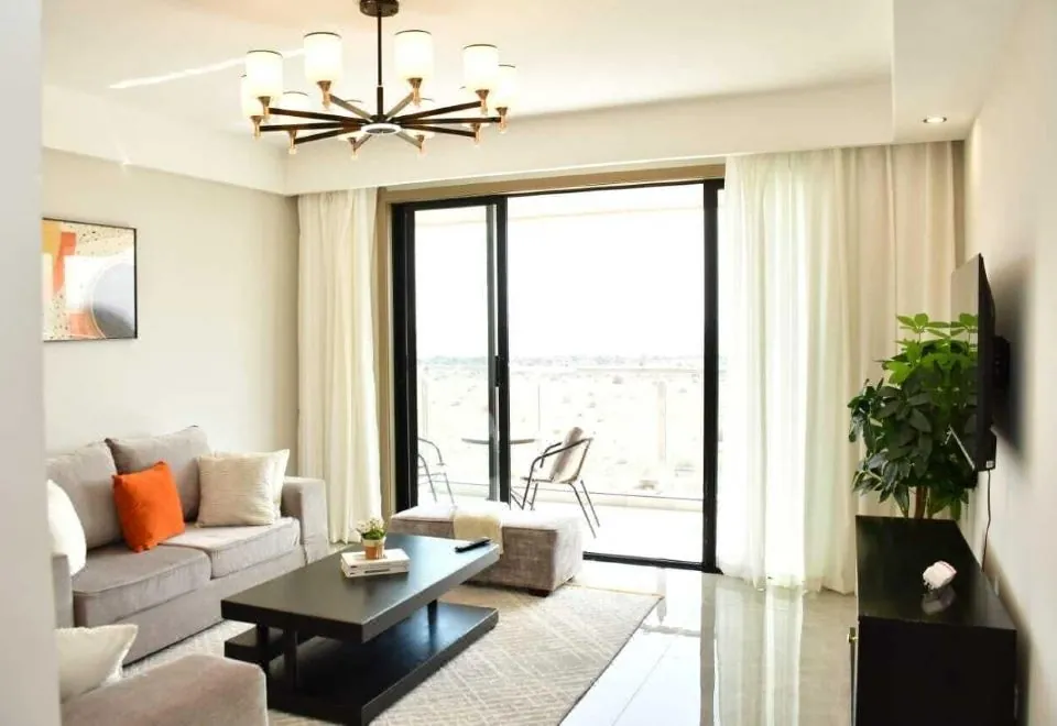 Elegant Comfy 3 Bedroom Apartment