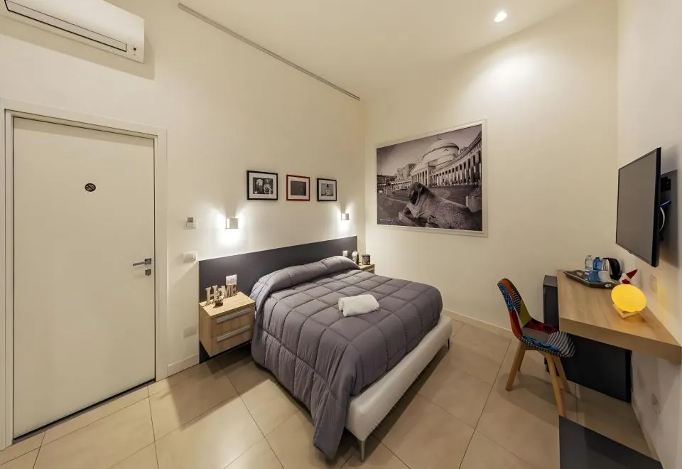 Napoli Squares Suites
