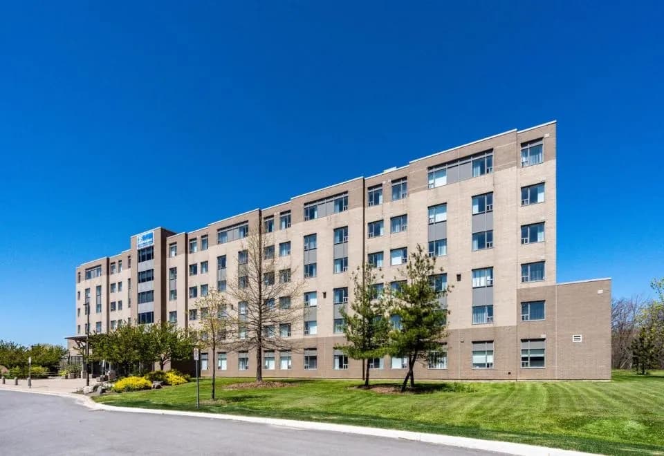 Residence & Conference Centre - Niagara-on-The-Lake