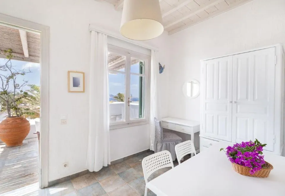 Fos Suites