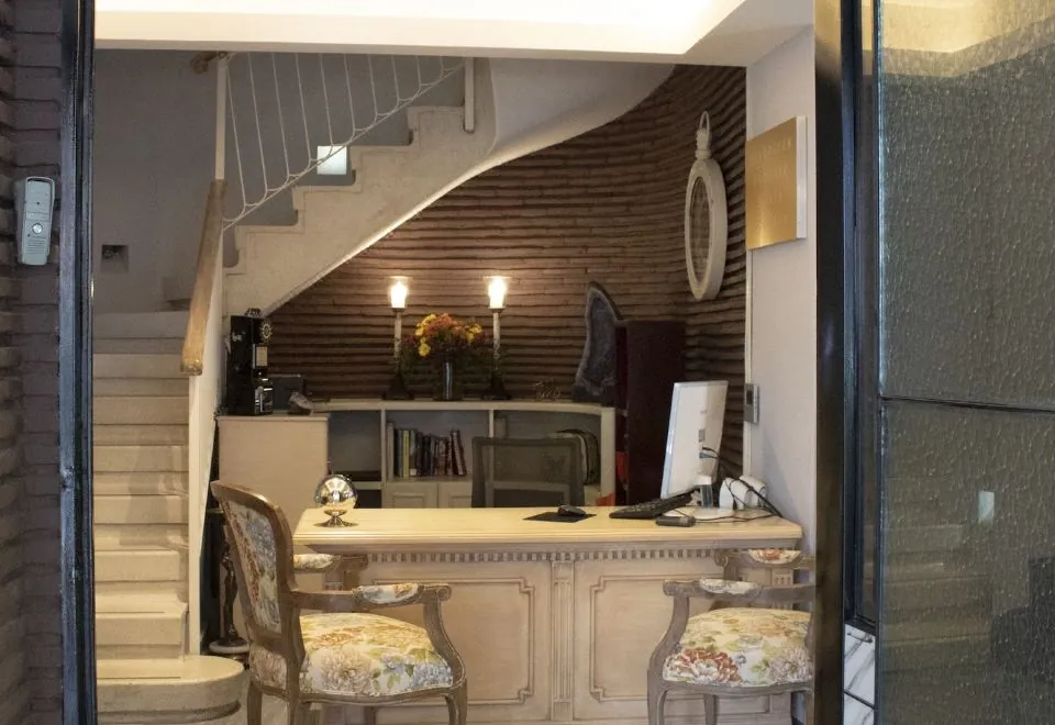 Maria Condesa - In Mexico City (La Condesa)