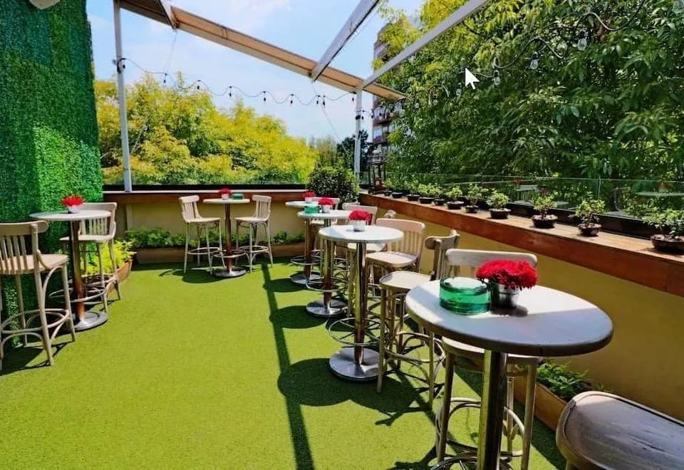 Maria Condesa - In Mexico City (La Condesa)