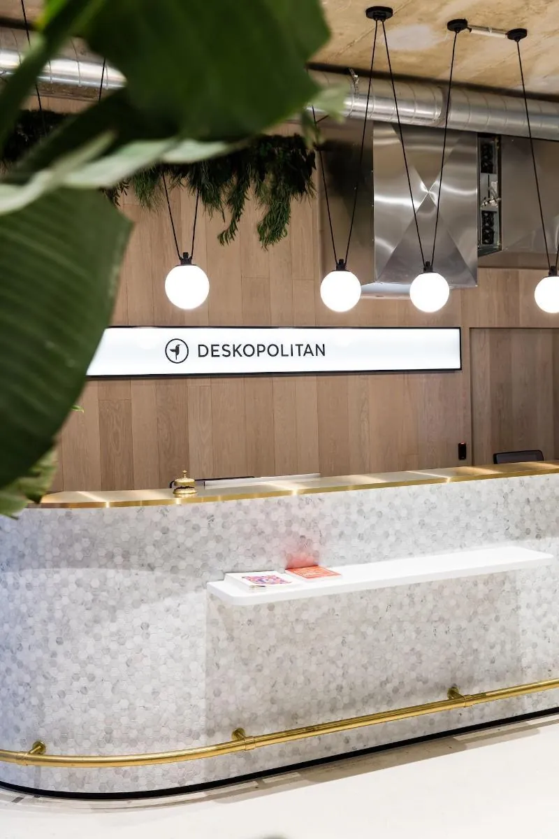 Bed & Coworking