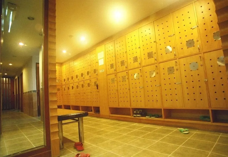 Ebina House