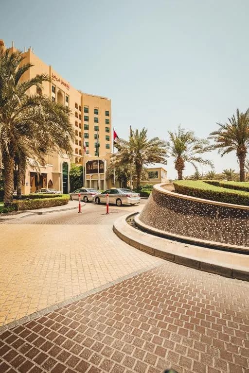 Traders Hotel, Abu Dhabi