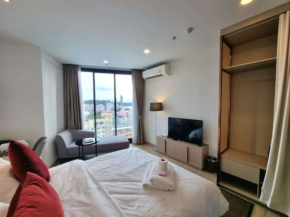 EDGE Central pattaya near walking street