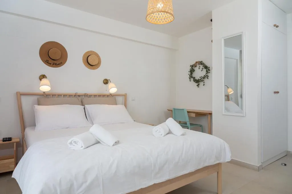 Sun and Sea Deluxe Apartments