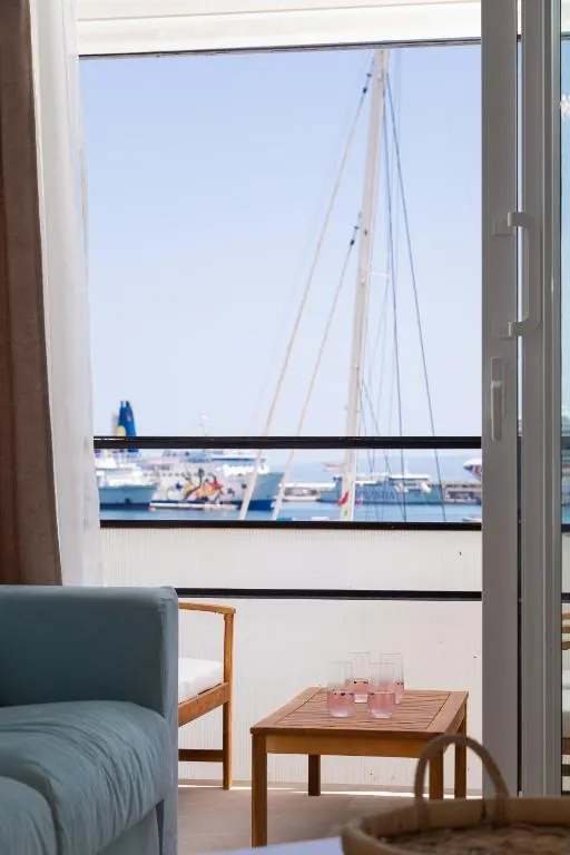 Sun and Sea Deluxe Apartments