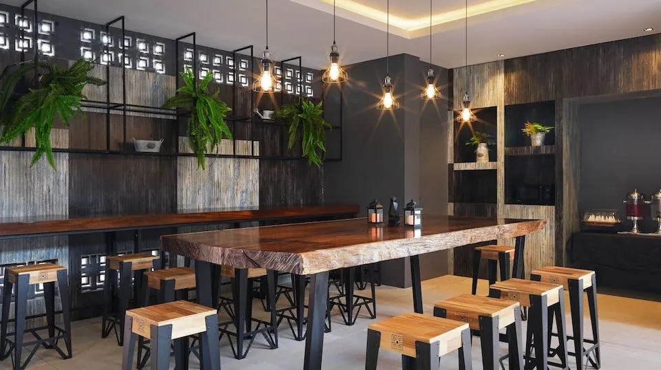 Prime Town - Posh & Port Hotel Phuket