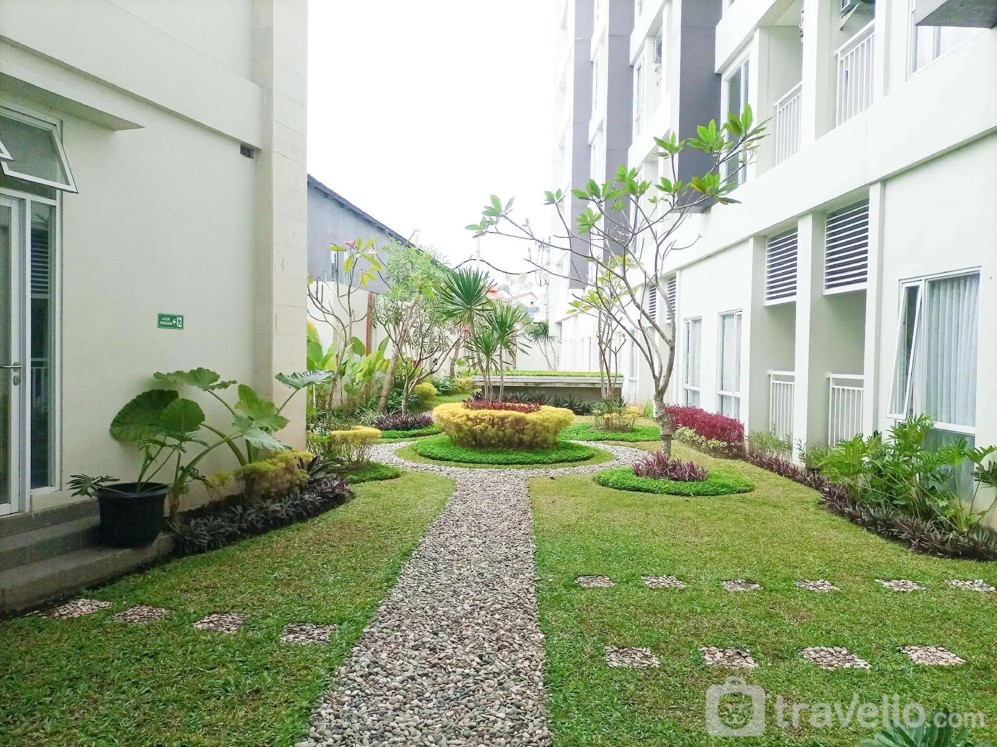 Cozy Studio at Taman Melati Sinduadi By Travelio