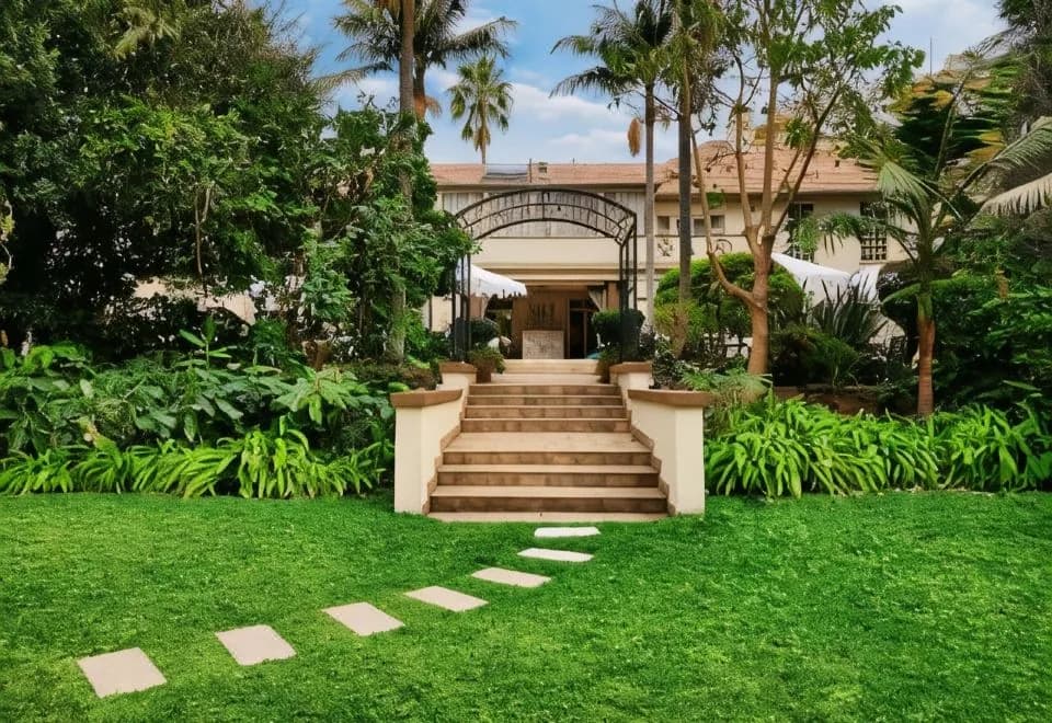 10 2nd Avenue Houghton Estate