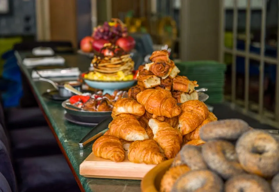 Alma Boutique Hotel & Lounge