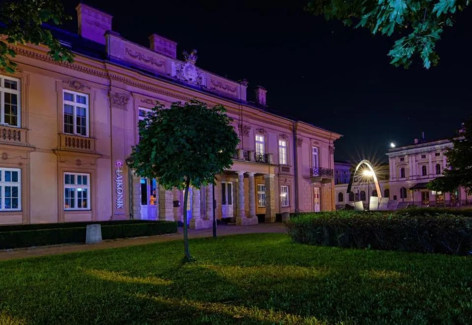 Central Palace